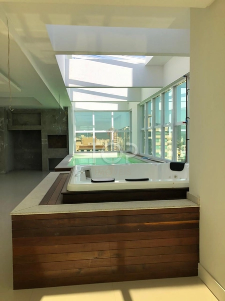 COBERTURA DUPLEX EM MEIA PRAIA: 14ª foto da galeria de imagens do imóvel