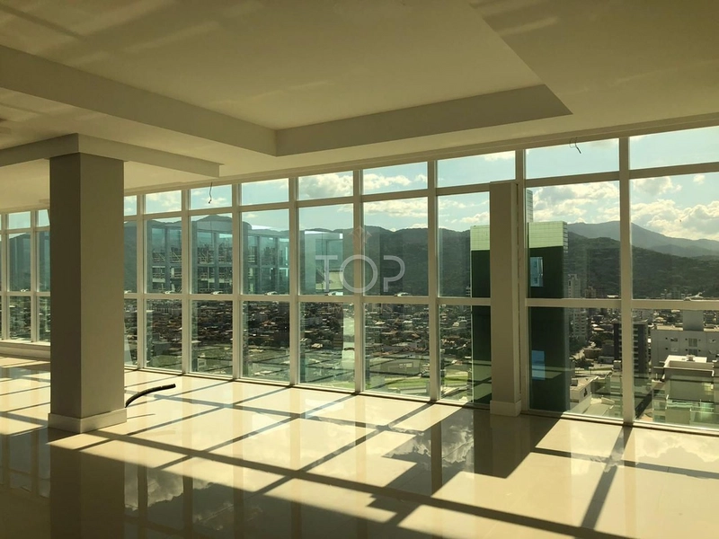 COBERTURA DUPLEX EM MEIA PRAIA: 2ª foto da galeria de imagens do imóvel