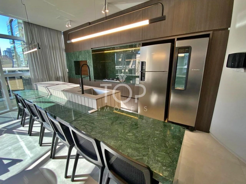 APARTAMENTO FINAMENTE MOBILIADO EM MEIA PRAIA: 12ª foto da galeria de imagens do imóvel