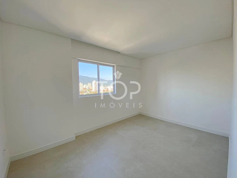 APARTAMENTO FINAMENTE MOBILIADO EM MEIA PRAIA: 33ª foto da galeria de imagens do imóvel