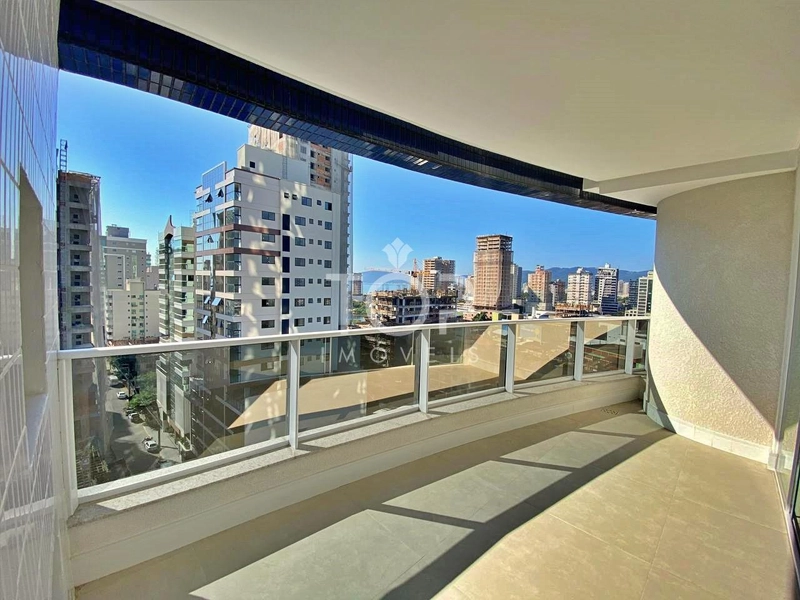 APARTAMENTO FINAMENTE MOBILIADO EM MEIA PRAIA: 27ª foto da galeria de imagens do imóvel