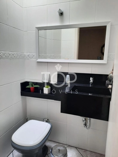 APARTAMENTO NA MEIA PRAIA COM 4 DORMITÓRIOS: 2ª foto da galeria de imagens do imóvel