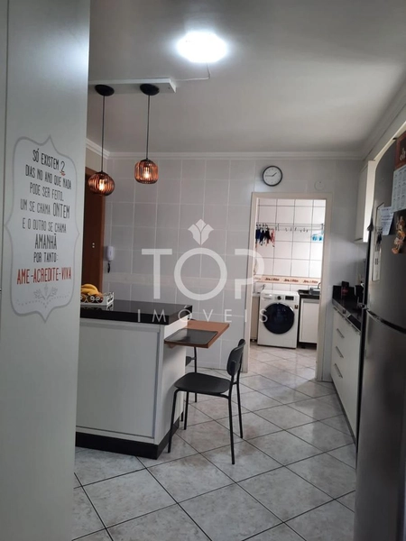 APARTAMENTO NA MEIA PRAIA COM 4 DORMITÓRIOS: 1ª foto da galeria de imagens do imóvel
