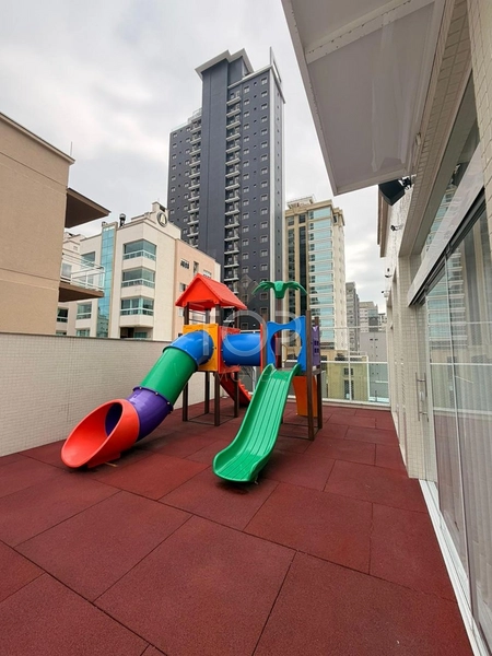 APARTAMENTO FRENTE AVENIDA ALTO PADRAO MEIA PRAIA: 16ª foto da galeria de imagens do imóvel