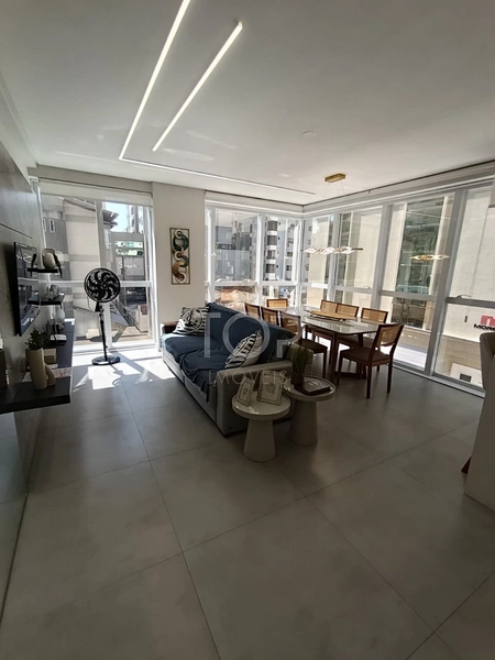 1 Apartamento por andar na Quadra mar em Meia Praia: 11ª foto da galeria de imagens do imóvel