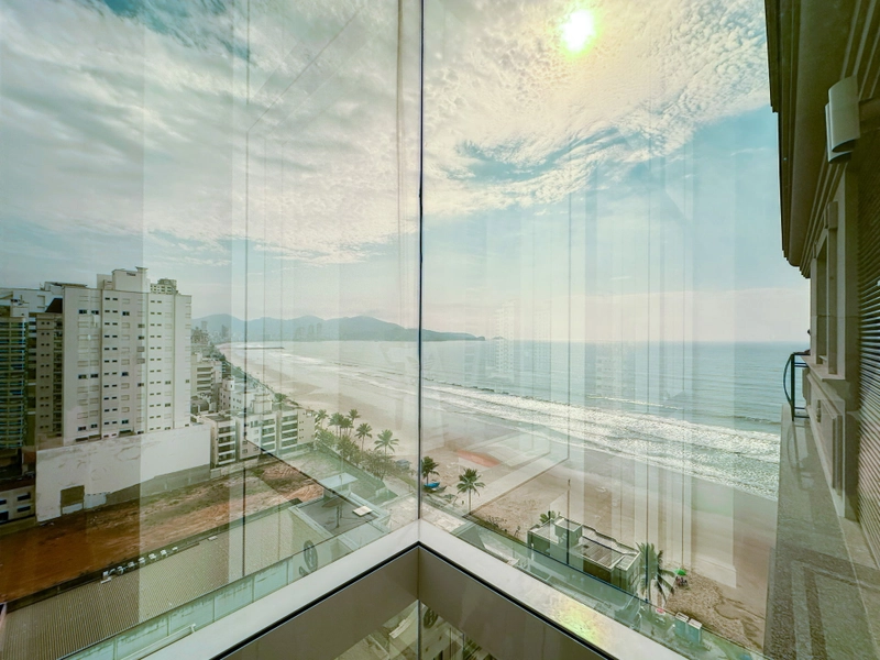 APARTAMENTO FRENTE MAR PRONTO EM MEIA PRAIA: 22ª foto da galeria de imagens do imóvel