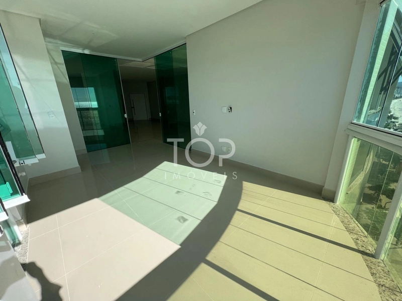 LINDO APARTAMENTO FRENTE MAR: 8ª foto da galeria de imagens do imóvel