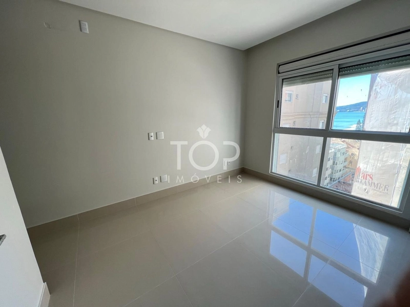 LINDO APARTAMENTO FRENTE MAR: 13ª foto da galeria de imagens do imóvel
