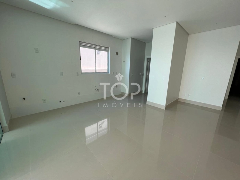 LINDO APARTAMENTO FRENTE MAR: 9ª foto da galeria de imagens do imóvel