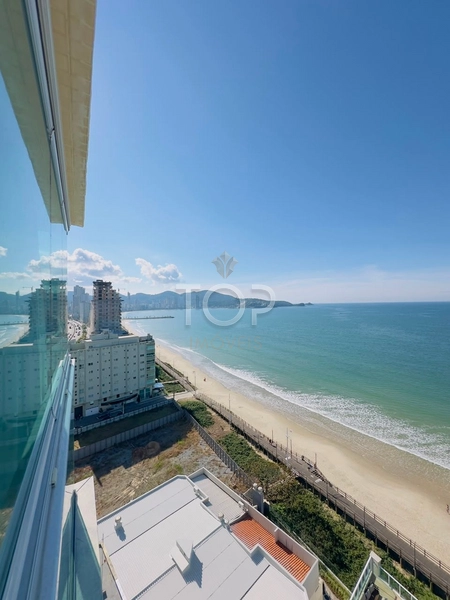 FRENTE MAR FINAMENTE MOBILIADO EM MEIA PRAIA: 33ª foto da galeria de imagens do imóvel