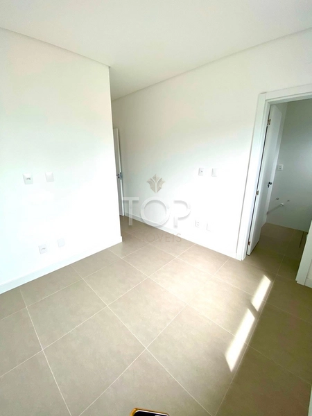 APARTAMENTO EM ITAPEMA: 8ª foto da galeria de imagens do imóvel