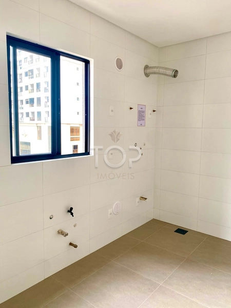 APARTAMENTO EM ITAPEMA: 9ª foto da galeria de imagens do imóvel