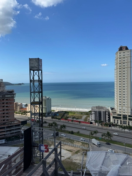 APARTAMENTO EM ITAPEMA: 2ª foto da galeria de imagens do imóvel