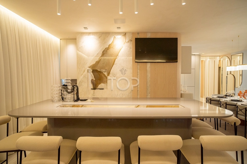 APARTAMENTO DIFERENCIADO EM MEIA PRAIA: 7ª foto da galeria de imagens do imóvel