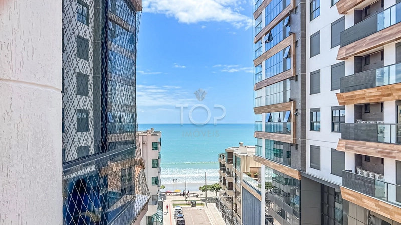 NA QUADRA DO MAR E COM VISTA PARA ELE, EM MEIA PRAIA: 24ª foto da galeria de imagens do imóvel