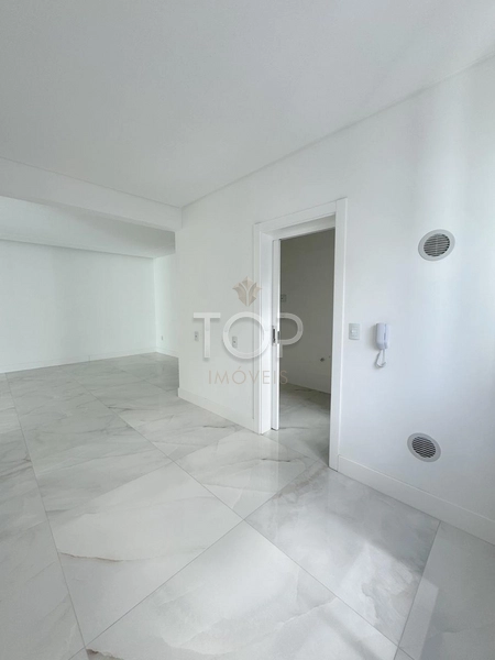 QUADRA DO MAR EM MEIA PRAIA: 25ª foto da galeria de imagens do imóvel