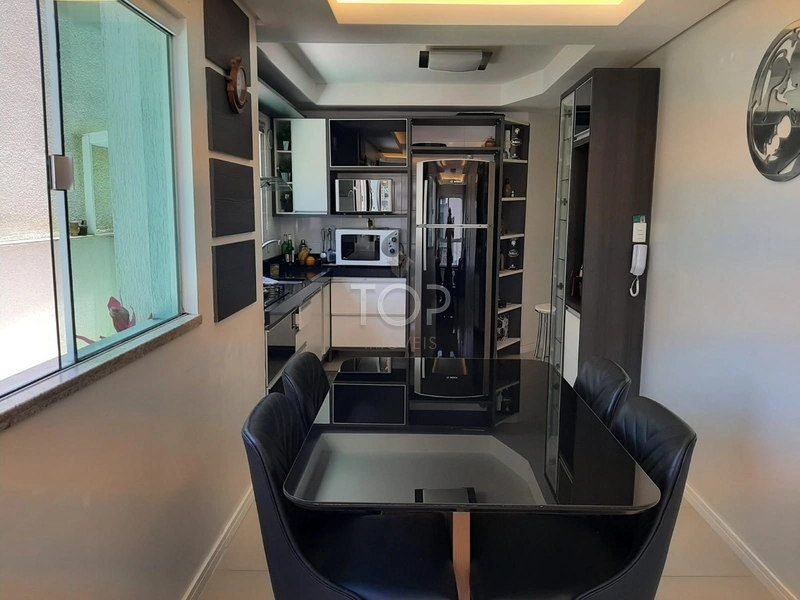 APARTAMENTO DIFERENCIADO MOBILIADO A 400MTS DO MAR EM MEIA PRAIA: 5ª foto da galeria de imagens do imóvel