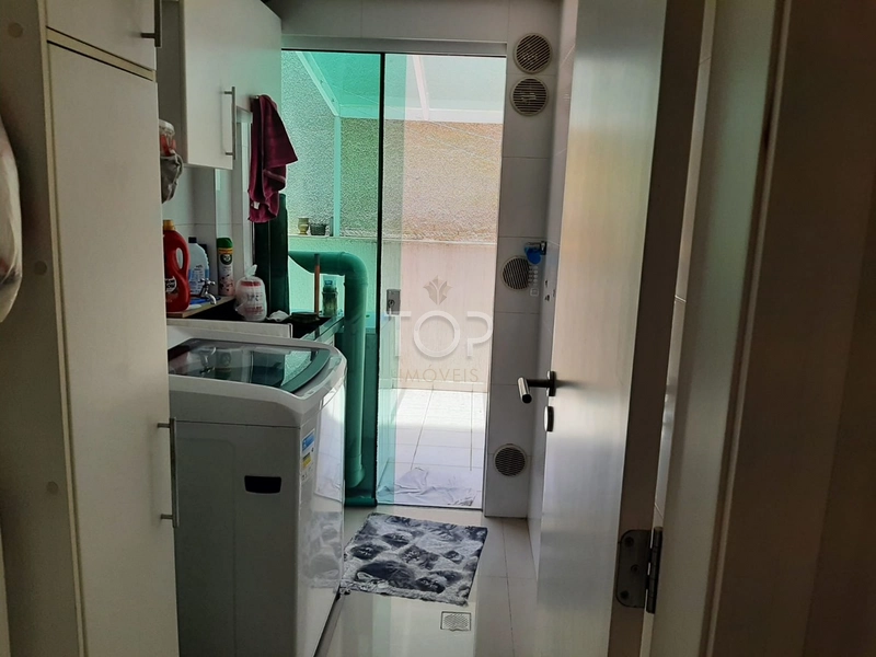 APARTAMENTO DIFERENCIADO MOBILIADO A 400MTS DO MAR EM MEIA PRAIA: 6ª foto da galeria de imagens do imóvel