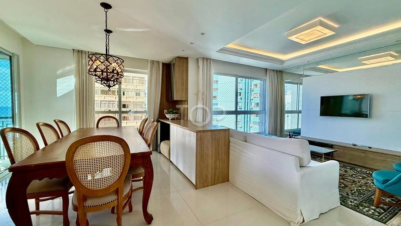 4 dormitórios, mobiliado a 150 metros do mar em Balneário Camboriú: 13ª foto da galeria de imagens do imóvel