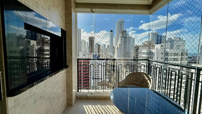 4 dormitórios, mobiliado a 150 metros do mar em Balneário Camboriú: 15ª foto da galeria de imagens do imóvel