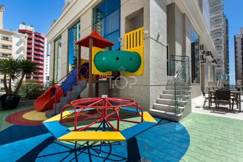4 dormitórios, mobiliado a 150 metros do mar em Balneário Camboriú: 22ª foto da galeria de imagens do imóvel