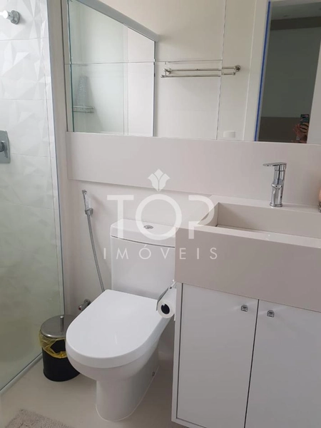 APARTAMENTO FINAMENTE MOBILIADO EM MEIA PRAIA: 47ª foto da galeria de imagens do imóvel