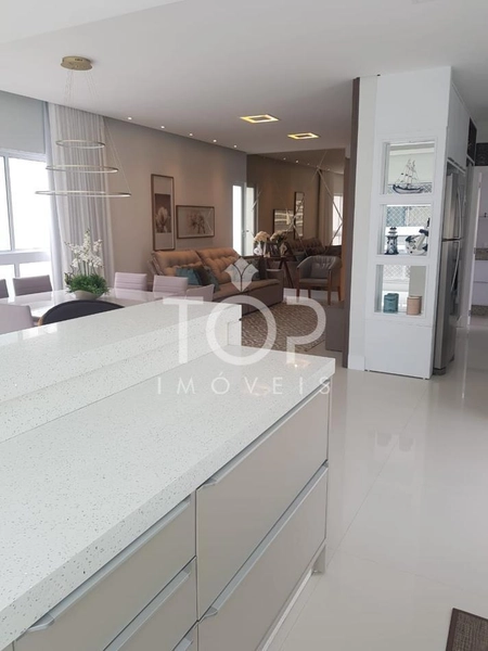 APARTAMENTO FINAMENTE MOBILIADO EM MEIA PRAIA: 14ª foto da galeria de imagens do imóvel