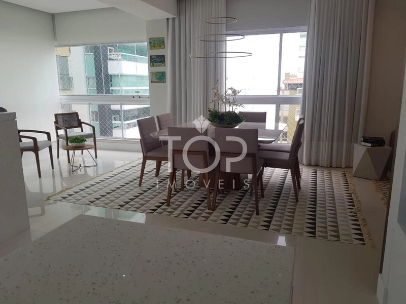 APARTAMENTO FINAMENTE MOBILIADO EM MEIA PRAIA: 45ª foto da galeria de imagens do imóvel