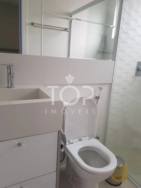 APARTAMENTO FINAMENTE MOBILIADO EM MEIA PRAIA: 34ª foto da galeria de imagens do imóvel