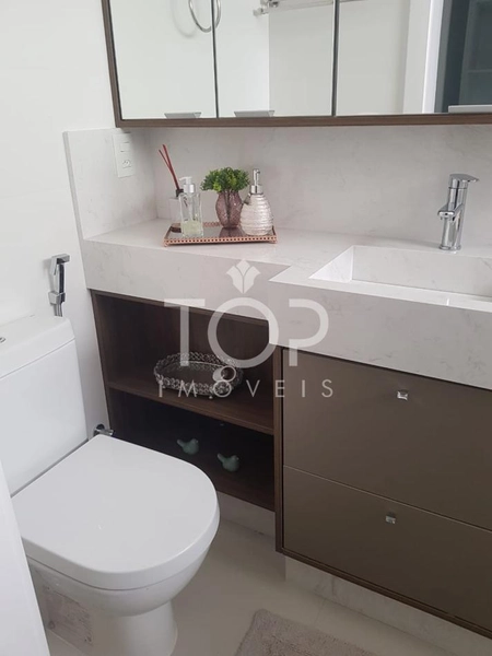 APARTAMENTO FINAMENTE MOBILIADO EM MEIA PRAIA: 8ª foto da galeria de imagens do imóvel