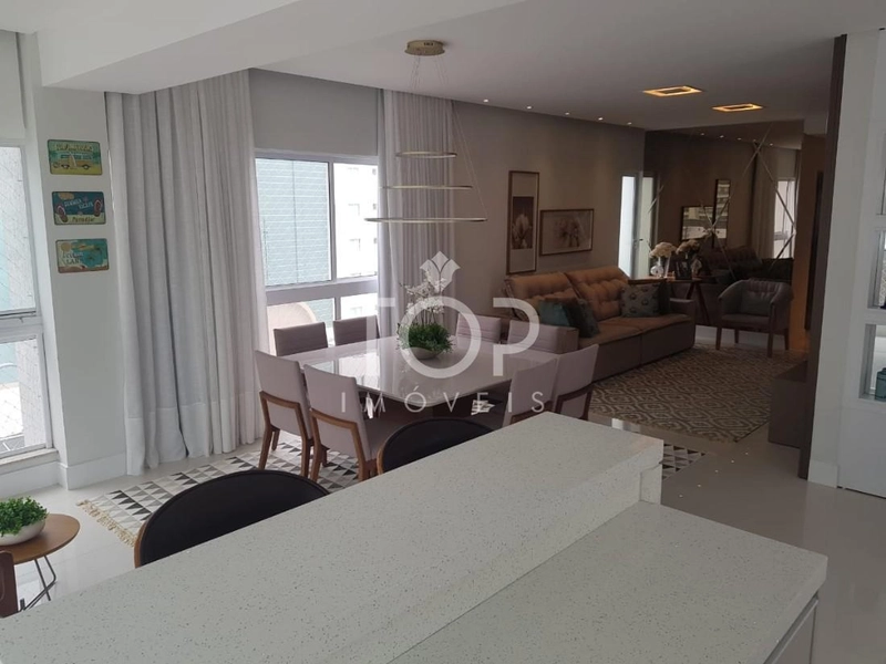 APARTAMENTO FINAMENTE MOBILIADO EM MEIA PRAIA: 16ª foto da galeria de imagens do imóvel