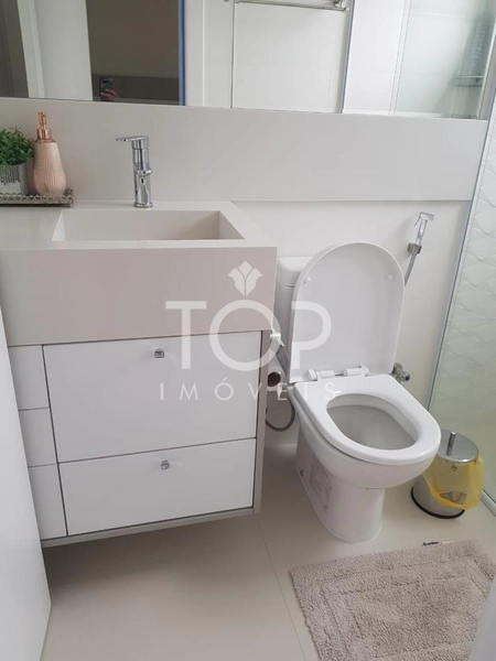 APARTAMENTO FINAMENTE MOBILIADO EM MEIA PRAIA: 28ª foto da galeria de imagens do imóvel