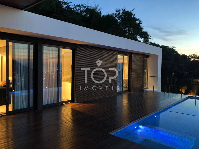 OPORTUNIDADE CASA CONDOMINIO FECHADO EM BC: 1ª foto da galeria de imagens do imóvel