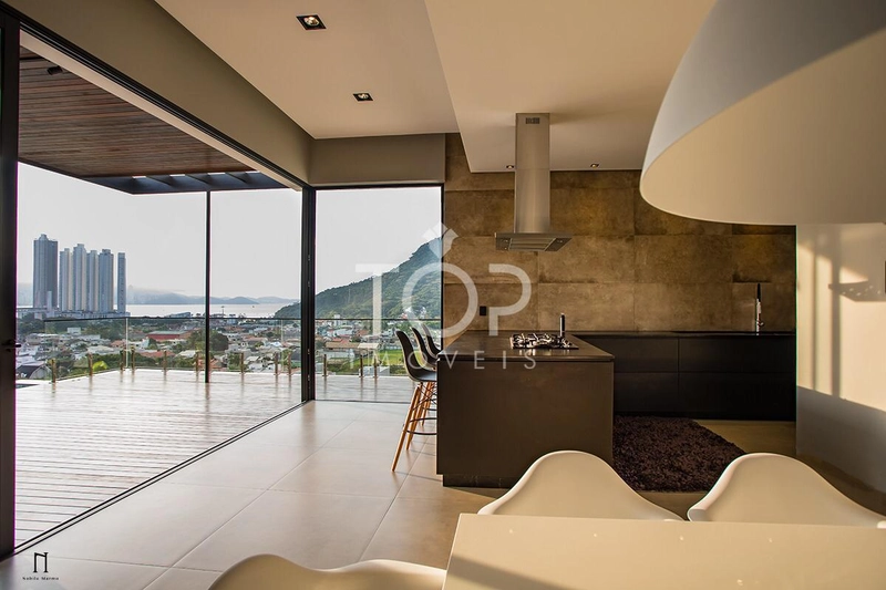 OPORTUNIDADE CASA CONDOMINIO FECHADO EM BC: 7ª foto da galeria de imagens do imóvel