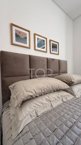 LINDO APARTAMENTO NOVO MOBILIADO NA MEIA PRAIA: 4ª foto da galeria de imagens do imóvel