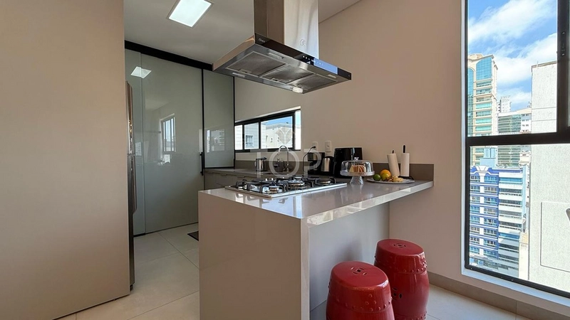 LINDO APARTAMENTO NOVO MOBILIADO NA MEIA PRAIA: 7ª foto da galeria de imagens do imóvel