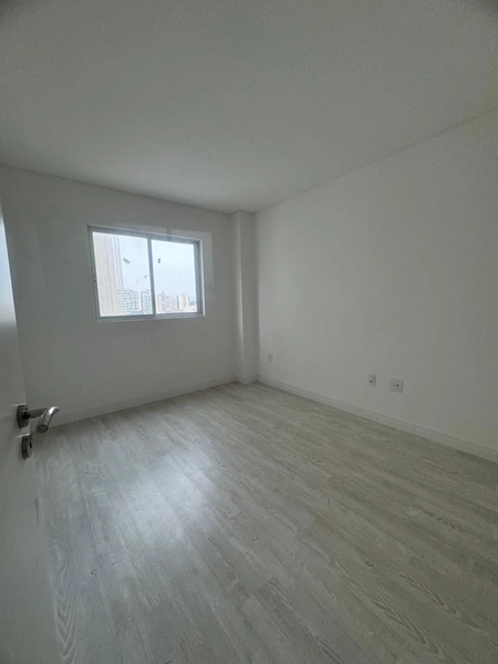 ÓTIMO APARTAMENTO QUADRA MAR ITAPEMA SC 4 SUITES: 34ª foto da galeria de imagens do imóvel