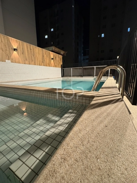 APARTAMENTO FINAMENTE MOBILIADO EM MEIA PRAIA: 5ª foto da galeria de imagens do imóvel