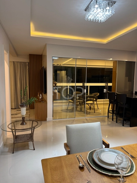 APARTAMENTO FINAMENTE MOBILIADO EM MEIA PRAIA: 7ª foto da galeria de imagens do imóvel