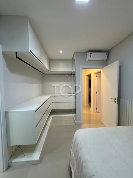 APARTAMENTO FINAMENTE MOBILIADO EM MEIA PRAIA: 34ª foto da galeria de imagens do imóvel