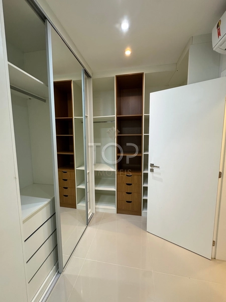 APARTAMENTO FINAMENTE MOBILIADO EM MEIA PRAIA: 15ª foto da galeria de imagens do imóvel