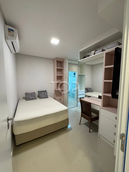 APARTAMENTO FINAMENTE MOBILIADO EM MEIA PRAIA: 12ª foto da galeria de imagens do imóvel