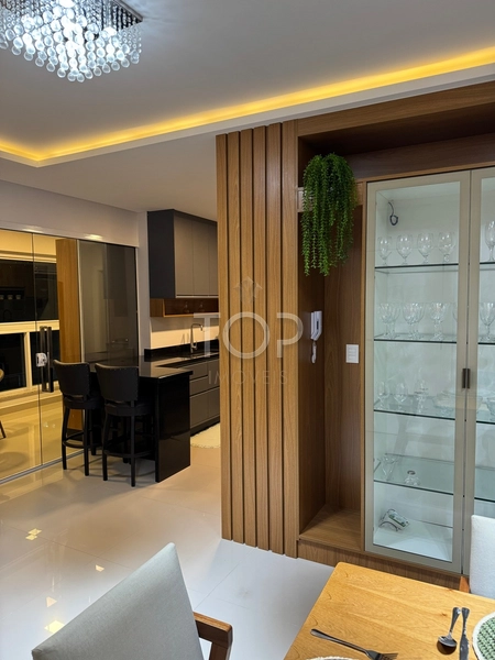 APARTAMENTO FINAMENTE MOBILIADO EM MEIA PRAIA: 9ª foto da galeria de imagens do imóvel