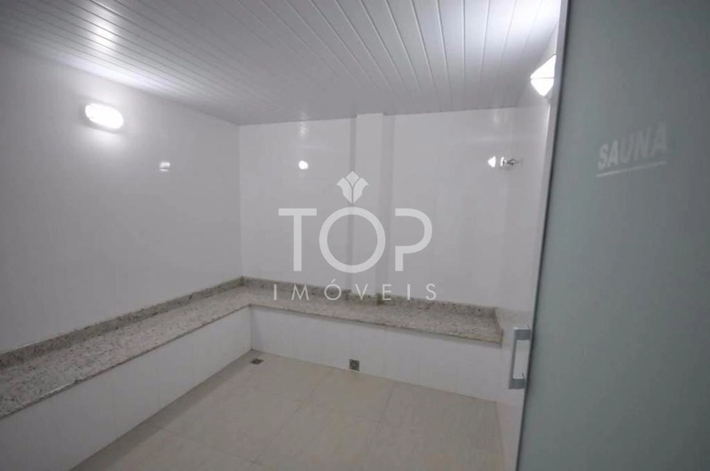 LINDO IMÓVEL NA QUADRA DO MAR EM MEIA PRAIA: 37ª foto da galeria de imagens do imóvel