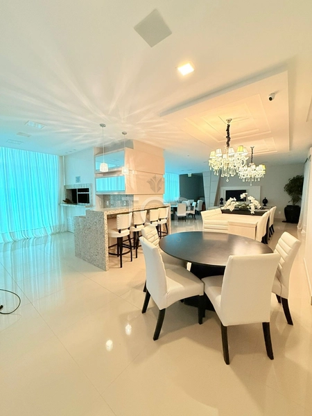 APARTAMENTO EM MEIA PRAIA: 12ª foto da galeria de imagens do imóvel