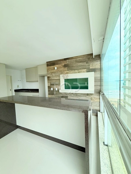 APARTAMENTO EM MEIA PRAIA: 4ª foto da galeria de imagens do imóvel