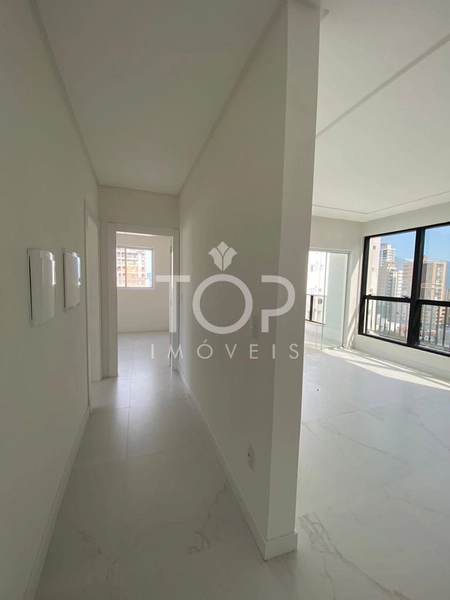 APARTAMENTO COM LAZER NO CORAÇÃO DE MEIA PRAIA!!: 1ª foto da galeria de imagens do imóvel