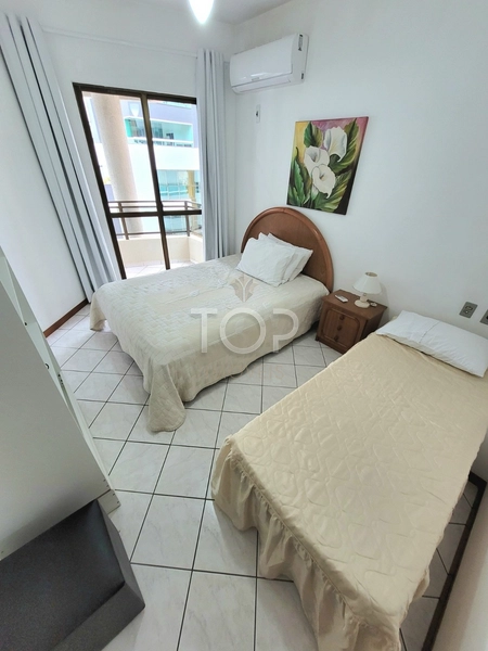 APARTAMENTO EM ITAPEMA MEIA PRAIA PRONTO MOBILIADO: 2ª foto da galeria de imagens do imóvel