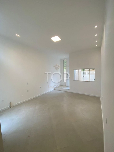 CASA EM ITAPEMA: 8ª foto da galeria de imagens do imóvel