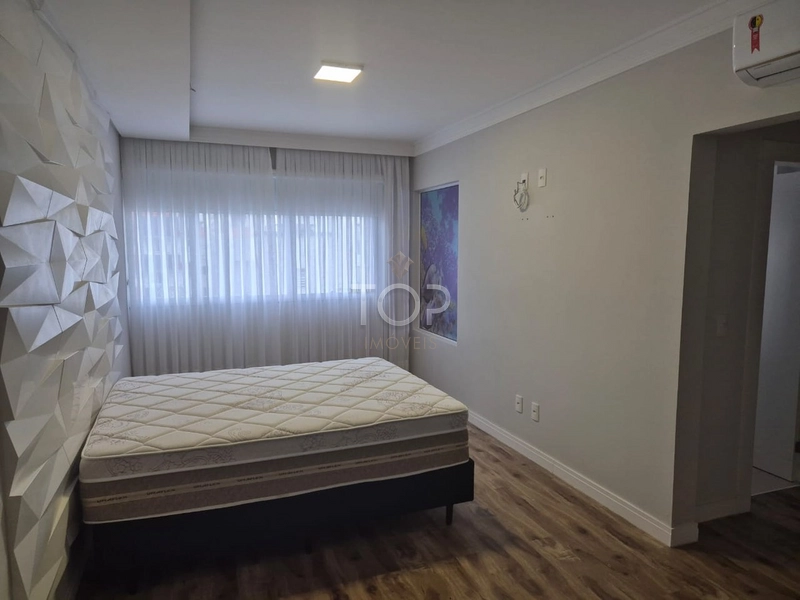 LINDO APARTAMENTO 3 SUITES MOBILIADO MEIA PRAIA : 10ª foto da galeria de imagens do imóvel